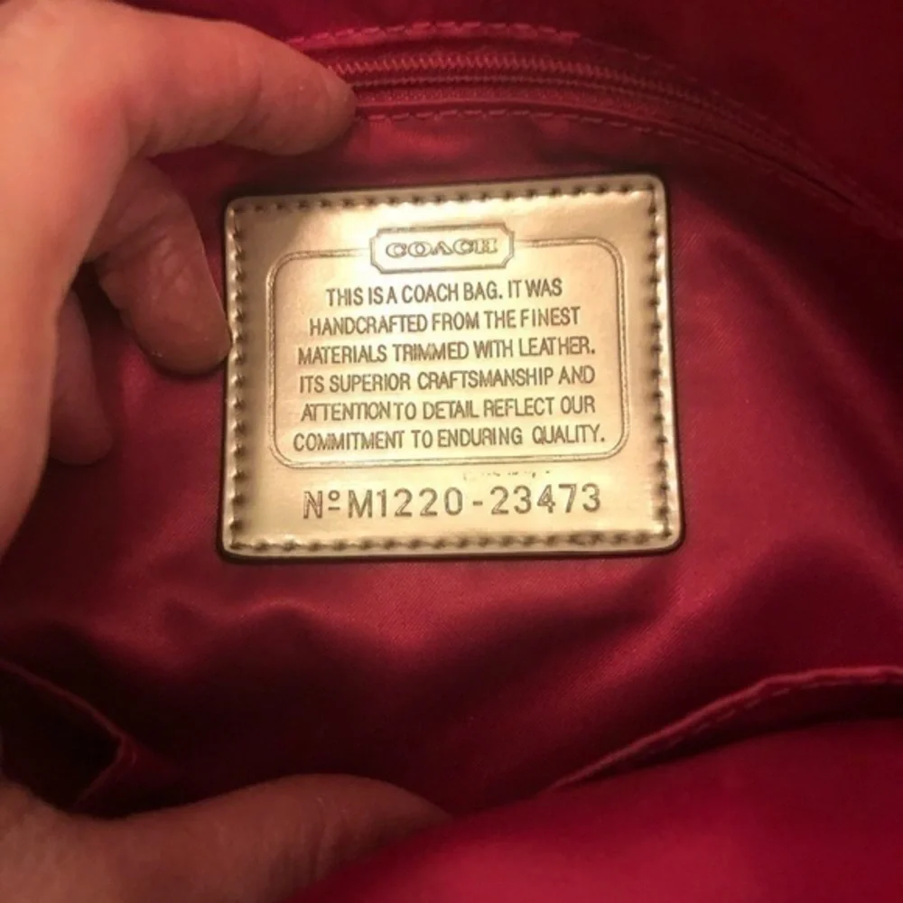 Coach vintage y2k signature pink poppy signature metallic bag